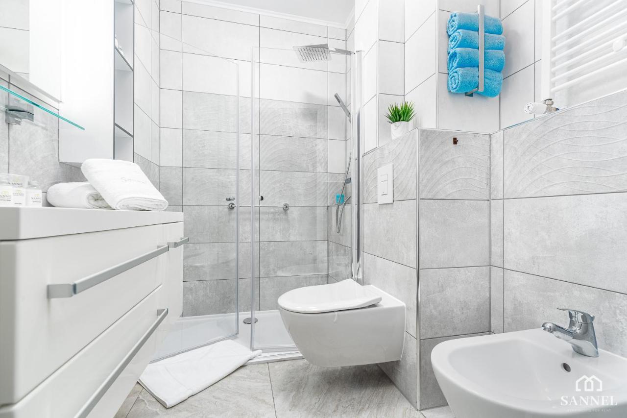 Apartament Lazure Przy Lesie-Sloneczne Tarasy Dziwnowek-Sannel Apartments For Rent Buitenkant foto