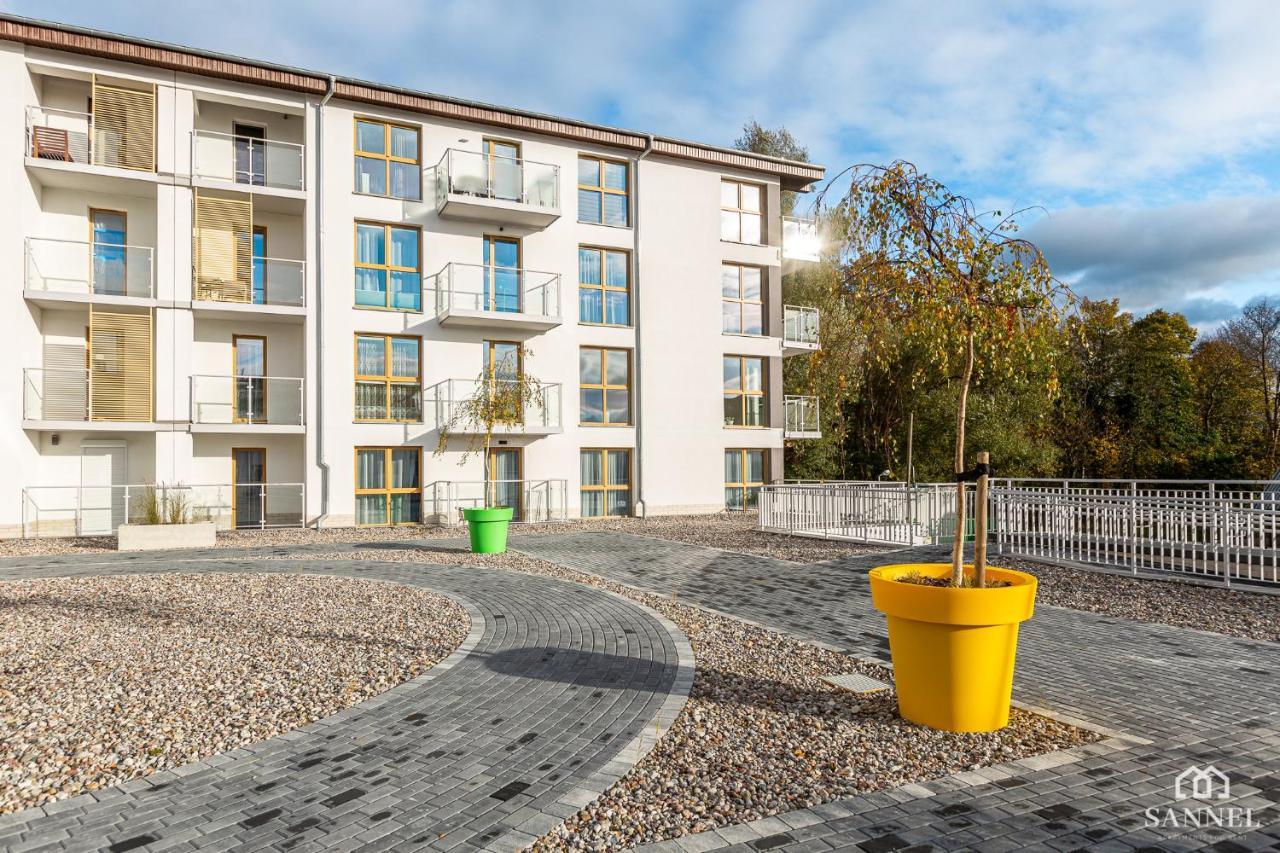 Apartament Lazure Przy Lesie-Sloneczne Tarasy Dziwnowek-Sannel Apartments For Rent Buitenkant foto