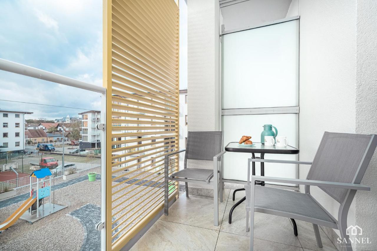 Apartament Lazure Przy Lesie-Sloneczne Tarasy Dziwnowek-Sannel Apartments For Rent Buitenkant foto